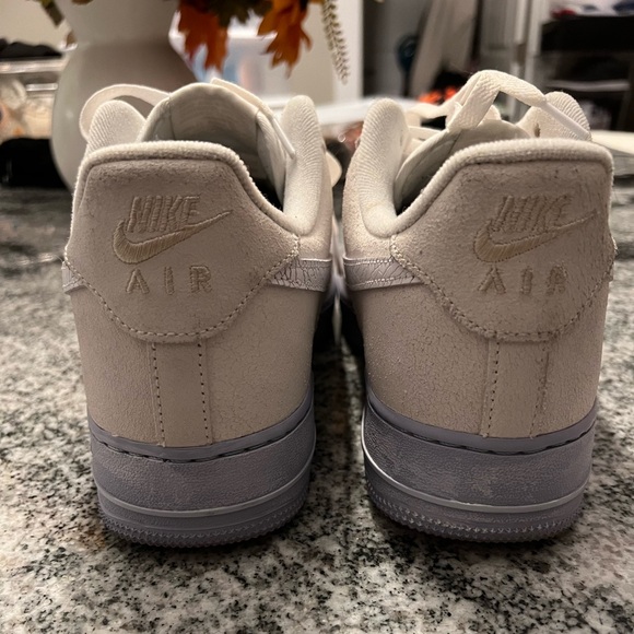 Nike Air Force 1 '07 LV8 EMB 'All-Star - Salt Flats'. Worn once. Men’s size 11. - Picture 4 of 5